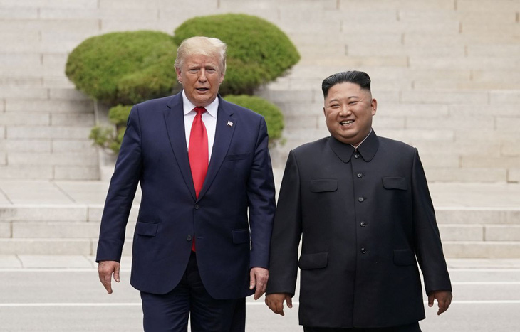Lộ lý do ông Trump gọi ông Kim Jong Un là Người tên lửa - Ảnh 1.