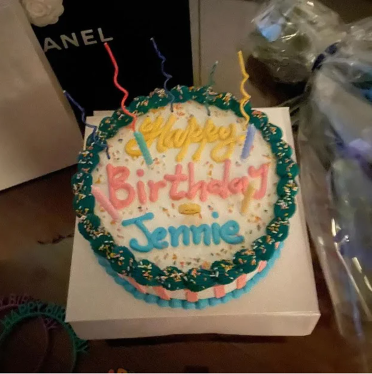 Xỉu up xỉu down với bảng giá tiệc sinh nhật xa hoa của Jennie BLACKPINK   Tuổi Trẻ Online
