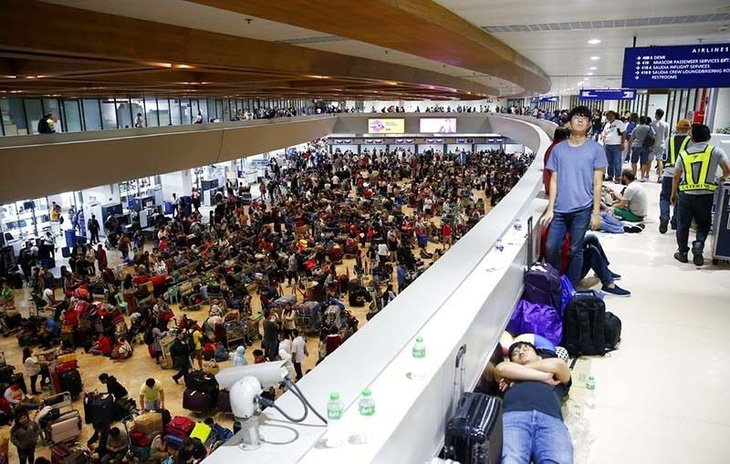 3 ngày sau sự cố mất điện ở các sân bay tại Philippines: Nhiều hành khách vẫn mắc kẹt - Ảnh 8.