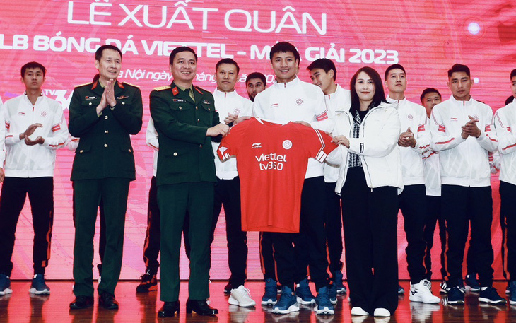 CLB Viettel đặt mục tiêu cạnh tranh ngôi vô địch V-League 2023 - Ảnh 1.