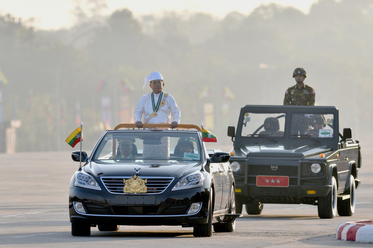 Myanmar duyệt binh nhưng để ngỏ ngày bầu cử, Tổng thống Vladimir Putin gửi chúc mừng - Ảnh 2.