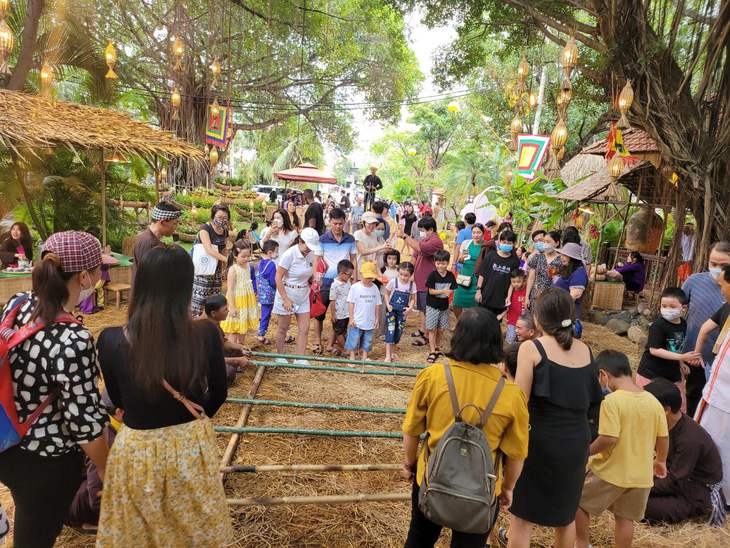 Saigontourist Group nhận giải thưởng ‘Lễ hội ẩm thực đặc sắc nhất châu Á 2022’ - Ảnh 1.