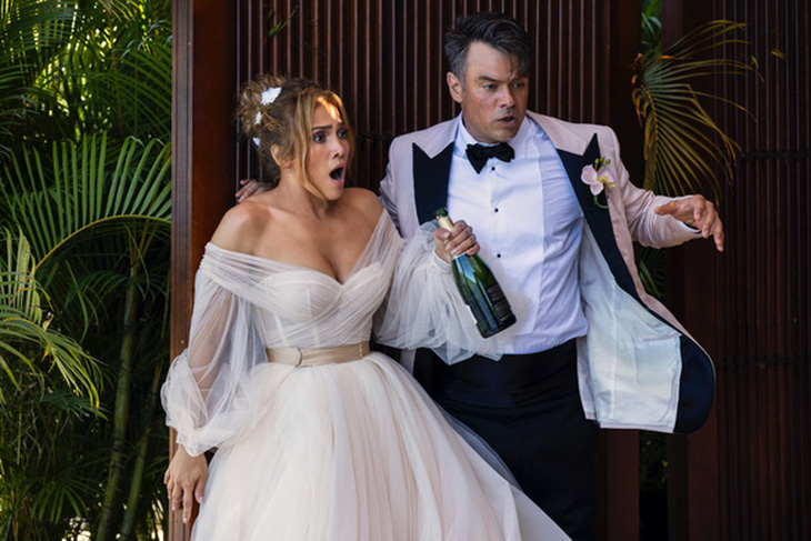 Jennifer Lopez tấu hài cực mạnh trong Ăn cưới gặp ăn cướp - Ảnh 8.