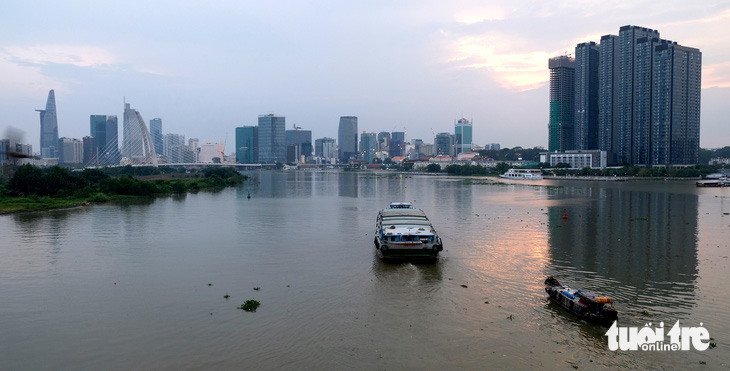 Yêu cầu hoàn chỉnh phương án thiết kế cầu đi bộ qua sông Sài Gòn - Ảnh 1.