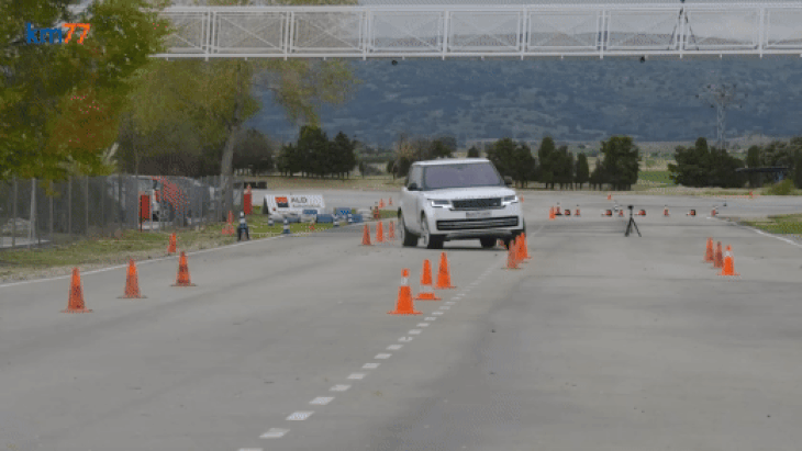 Range Rover chật vật trong bài thử đánh lái, kết quả thấp khó tin - Ảnh 1.