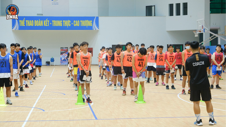 Hanoi Buffaloes ươm mầm tài năng bóng rổ trẻ - Ảnh 1.
