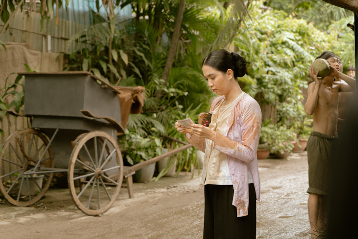 Nhân vật đầu tiên của The masked singer Vietnam mùa 2 xuất hiện, Trịnh Sảng bị tố bạo hành con nhỏ - Ảnh 3.