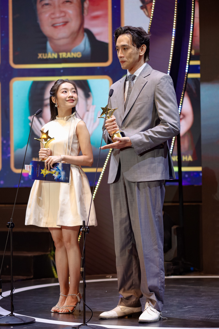 Việt Hương, Puka nói gì khi nhận giải Ngôi sao xanh 2022 - Ảnh 8.
