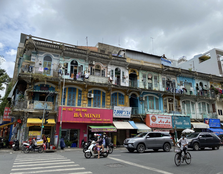 TP.HCM: Vận động các hộ dân ở chung cư cũ 440 Trần Hưng Đạo đón Tết ở nơi mới
