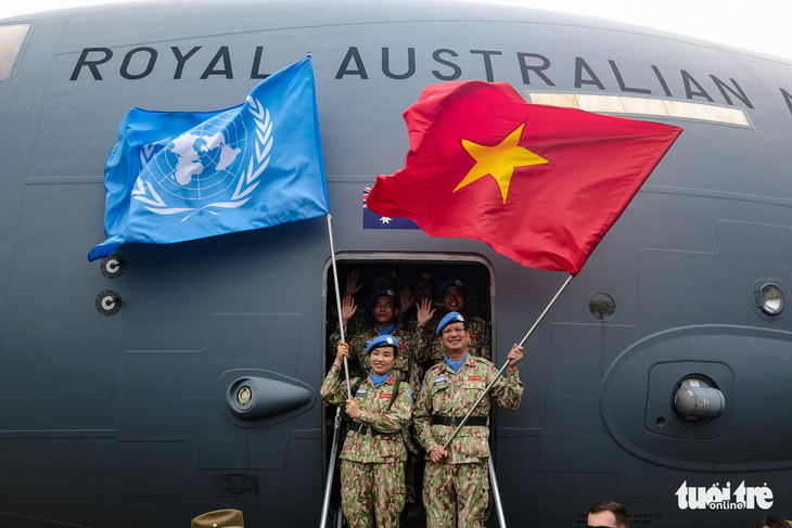 Sĩ quan &quot;mũ nồi xanh&quot; Quân đội nhân dân Việt Nam thực hiện nhiệm vụ gìn giữ hòa bình Liên Hiệp Quốc tạo được dấu ấn đẹp trong lòng bạn bè quốc tế - Ảnh: NAM TRẦN