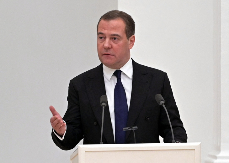Cựu phó tổng thống Nga Dmitry Medvedev, hiện giữ chức phó chủ tịch Hội đồng An ninh Nga - Ảnh: AFP