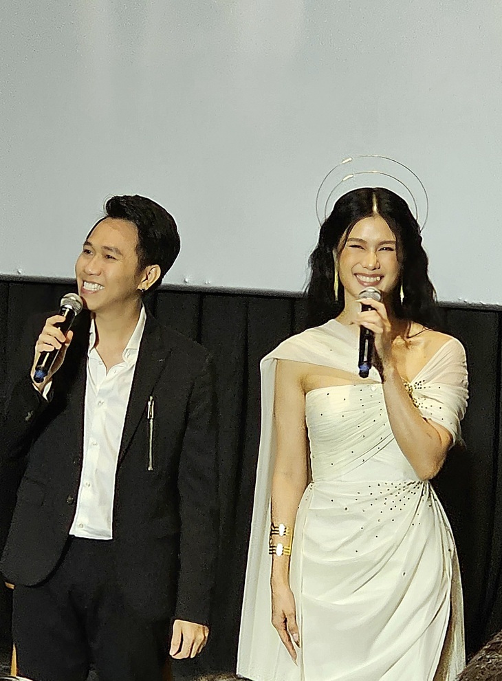 Phúc Anh tự nhận cô sợ đuối nếu theo đuổi dòng nhạc thịnh hành nên chọn cinematic - phong cách âm nhạc mình thực sự yêu thích - Ảnh: MI LY