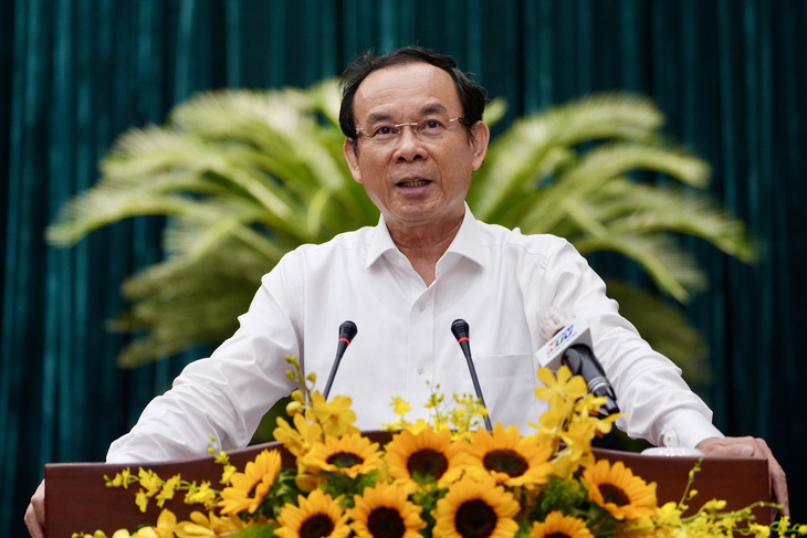 Bí thư Thành ủy TP.HCM Nguyễn Văn Nên phát biểu tại hội nghị - Ảnh: THẢO LÊ