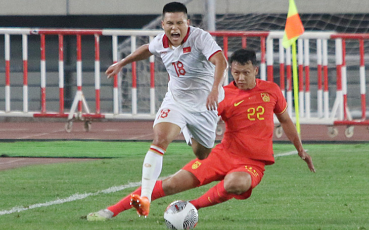 Phòng ngự nhiều sai sót, Việt Nam thua 0-2 trên sân Trung Quốc
