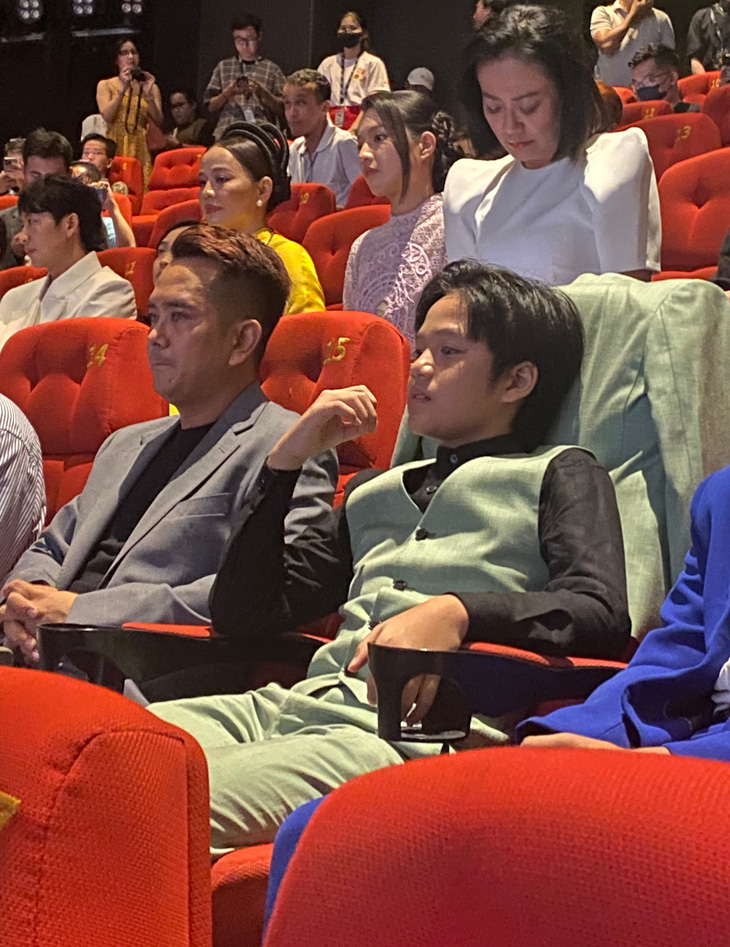 Diễn viên đóng bé An gồm Hùng Thuận và Hạo Khang đồng hành tại sự kiện chiếu phim