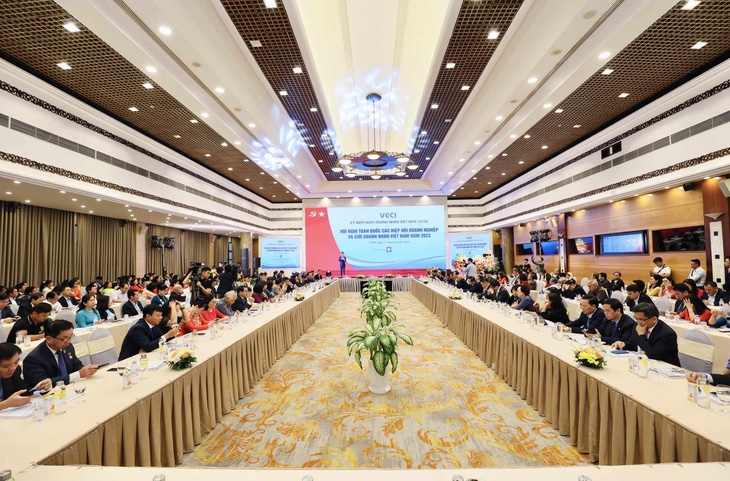 Toàn cảnh Hội nghị toàn quốc các hiệp hội doanh nghiệp và giới doanh nhân Việt Nam năm 2023 - Ảnh: B.N.