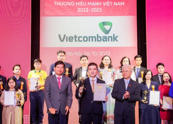 Vietcombank xếp thứ 3 trong Top 10 thương hiệu mạnh Việt Nam - Ảnh: VCB