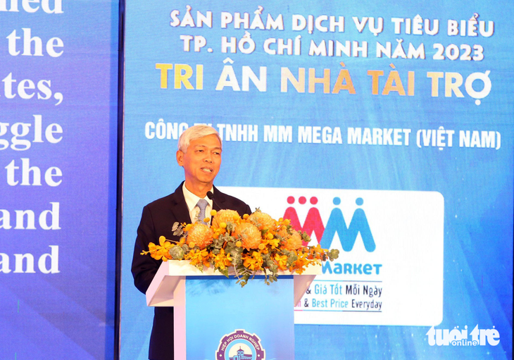 Phó chủ tịch UBND TP.HCM Võ Văn Hoan cam kết TP.HCM khắc phục hiện tượng trì trệ, đùn đẩy trách nhiệm để hỗ trợ doanh nghiệp - Ảnh: NGỌC HIỂN