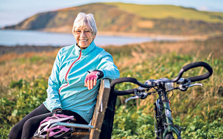 Cụ bà 85 tuổi đi xe đạp 1.600km để chữa lành nỗi đau mất 3 người con - Ảnh 2.