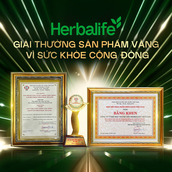 Herbalife cũng vinh dự được VAFF trao bằng khen đã có thành tích xuất sắc trong hoạt động sản xuất, kinh doanh thực phẩm chức năng đảm bảo chất lượng, an toàn và hiệu quả