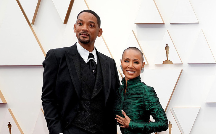 Will Smith tát Chris Rock ở Oscar là diễn trò vì vợ chồng anh đã ly thân 6 năm