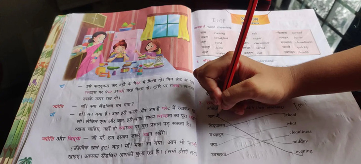 Sách học tiếng Hindi (Ấn Độ) - Ảnh: INDIA TIMES