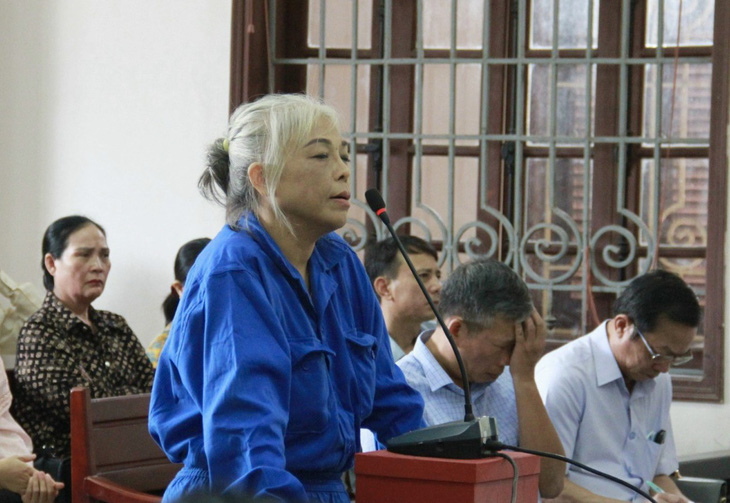 Bị cáo Châu Thị Mỹ Linh tại tòa - Ảnh: ANH PHÚ