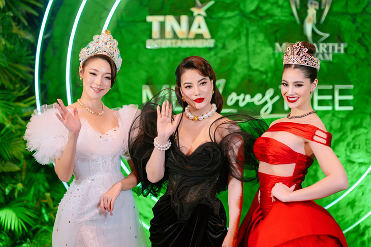 Hải Triều hở hết cỡ, khoe vẻ nữ tính trên thảm xanh Miss Earth Vietnam - Ảnh 1.