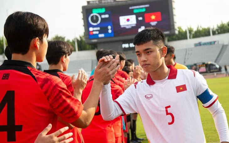 U18 Việt Nam có trải nghiệm tốt trước các đối thủ mạnh hơn tại Giải giao hữu U18 Seoul Eou Cup 2023 - Ảnh: DJ