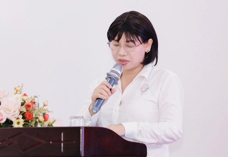 Bà Trần Thị Phương Hoa - phó chủ tịch Hội Liên hiệp phụ nữ TP.HCM - phát biểu tại buổi lễ phát động giải thưởng &quot;Nữ doanh nhân xuất sắc TP.HCM&quot; - Ảnh: BTC