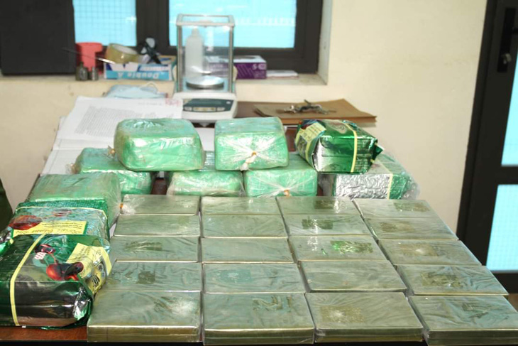 20 bánh heroin và gần 10kg ma túy tổng hợp - Ảnh: Công an tỉnh Yên Bái