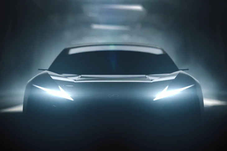 Mẫu xe Lexus sắp ra mắt tại JMS 2023 sở hữu thân rộng, nắp ca pô dài, trần cong và đèn định vị ban ngày hình mũi tên sắc lẹm - Ảnh: Lexus