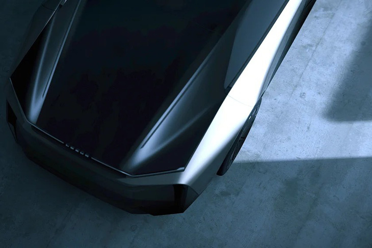 Đuôi xe thiết kế góc cạnh với tâm điểm là dòng chữ &quot;LEXUS&quot; tại trung tâm - Ảnh: Lexus