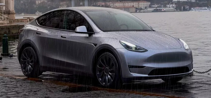 Trong khi nhiều hãng xe điện khác cho xe lội nước để thể hiện độ an toàn, Tesla đang bị chỉ trích vì mưa to cũng làm hỏng pin - Ảnh: Carscoops
