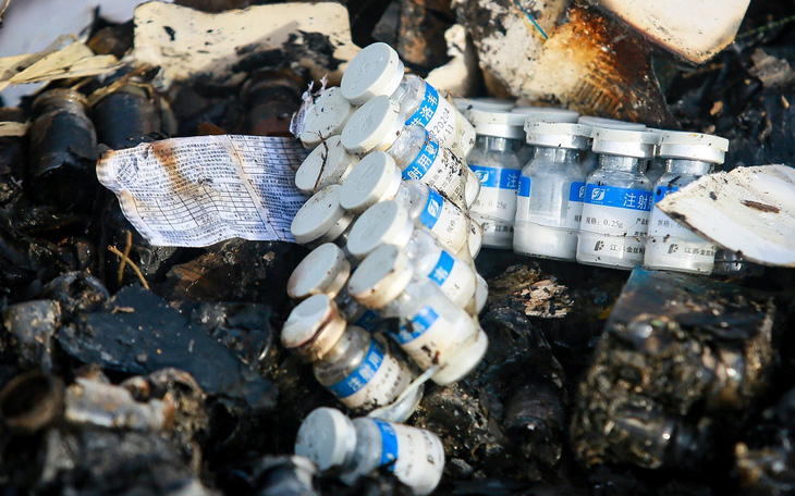 Xả bậy rác thải y tế nguy hại ra môi trường sẽ bị xử lý như thế nào?