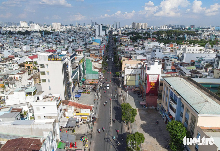 Giao lộ Cách Mạng Tháng Tám - Phạm Văn Hai (quận Tân Bình), nơi tuyến metro số 2 sẽ đi qua - Ảnh: CHÂU TUẤN