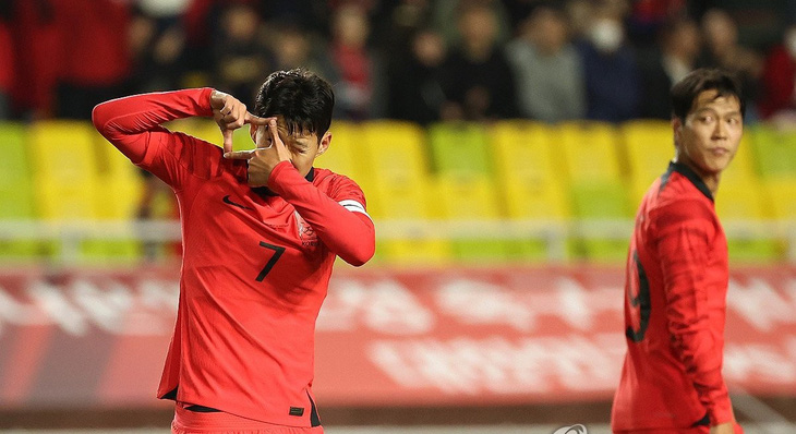 Son Heung Min trong trận Hàn Quốc thắng Việt Nam 6-0 - Ảnh: YONHAP