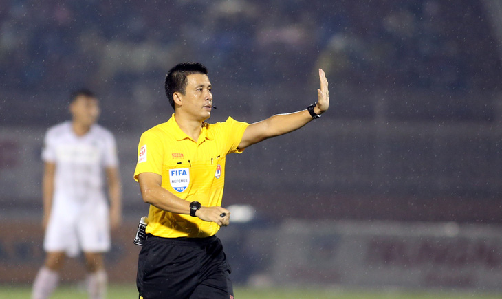 Trọng tài FIFA Hoàng Ngọc Hà sẽ làm trọng tài VAR trận Nam Định - Quảng Nam và trợ lý VAR trận Hải Phòng - Hoàng Anh Gia Lai - Ảnh: N.K