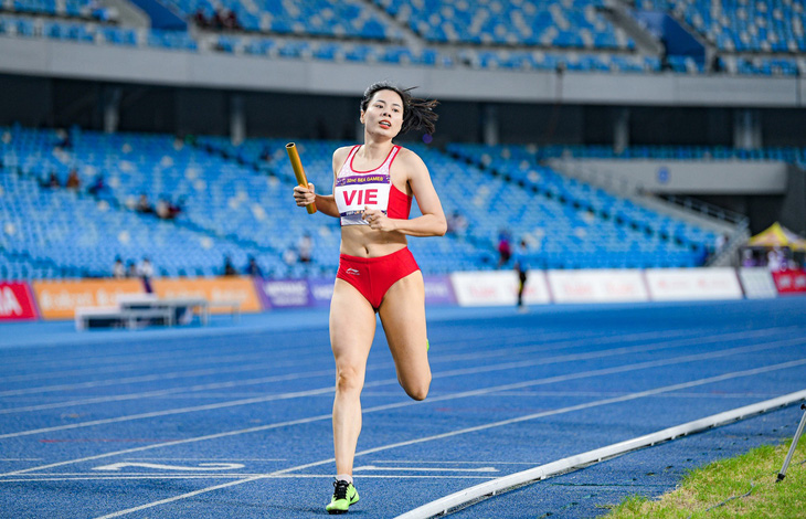 Nguyễn Thị Huyền không thể vào chung kết 400m rào nữ Asiad 19 - Ảnh: NAM TRẦN