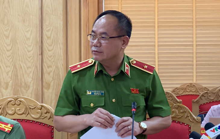 Thiếu tướng Nguyễn Thanh Tùng - phó giám đốc Công an TP Hà Nội - thông tin tại họp báo - Ảnh: DANH TRỌNG