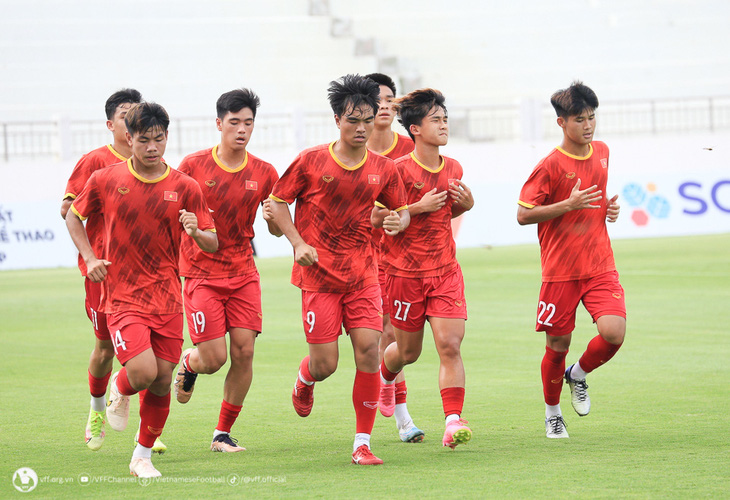 Các cầu thủ trẻ U18 Việt Nam có cơ hội thi đấu cọ xát với những đối thủ mạnh - Ảnh: VFF