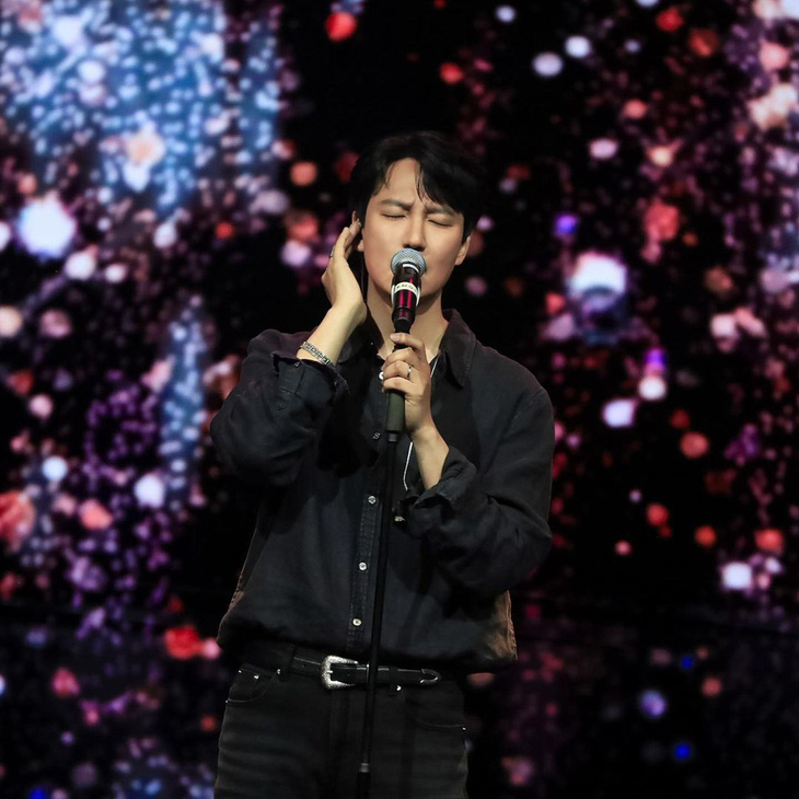 Kim Nam Gil trên sân khấu âm nhạc