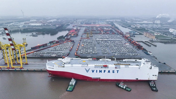 VinFast đã xuất cảng lô xe VF 8 - Ảnh: Đ.H.