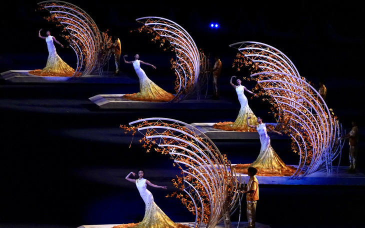 Khai mạc Asian Para Games 4: "Những trái tim hội tụ, những giấc mơ tỏa sáng"