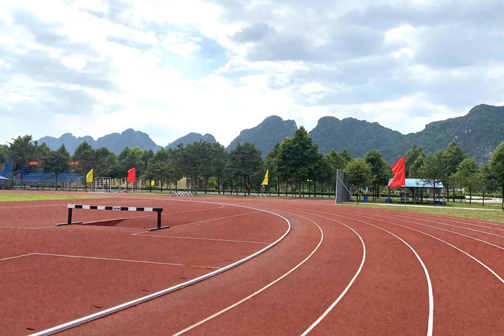Sân điền kinh tại Trung tâm huấn luyện quân sự quốc gia 4, Miếu Môn, Hà Nội là nơi đăng cai Giải điền kinh vô địch quốc gia 2023 - Ảnh: DUC THANH TRINH