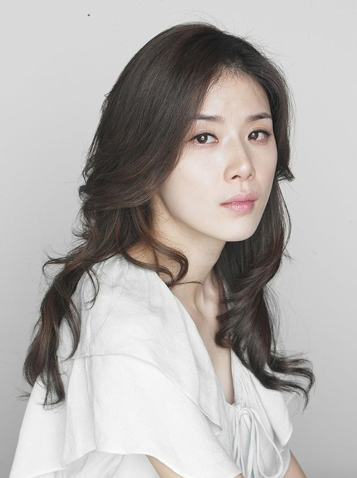 Lee Bo Young vào vai nữ chính trong phim kinh dị - Ảnh: IMDB