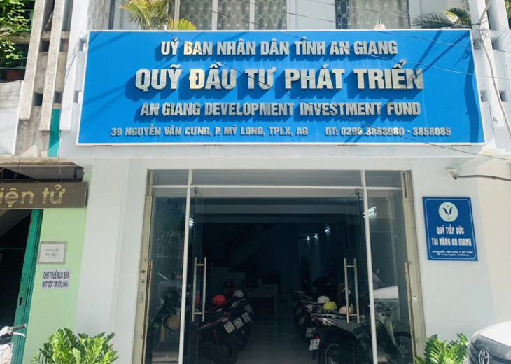 Giám đốc Quỹ đầu tư phát triển tỉnh An Giang bị thi hành kỷ luật cảnh cáo do để xảy ra nhiều sai phạm tại đơn vị - Ảnh: CHÍ HẠNH