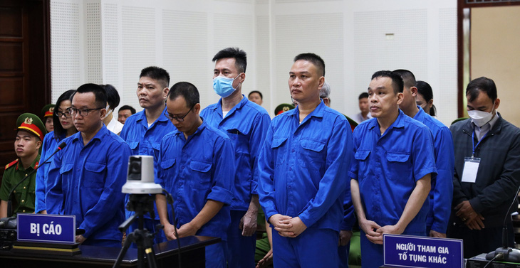 Trong số 16 bị cáo, cựu chủ tịch AIC Nguyễn Thị Thanh Nhàn và ba bị cáo khác vẫn đang bỏ trốn, bị truy nã đặc biệt - Ảnh: N. HIẾU