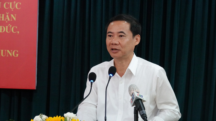 Phó trưởng Ban Nội chính Trung ương Nguyễn Thái Học giới thiệu cuốn sách 