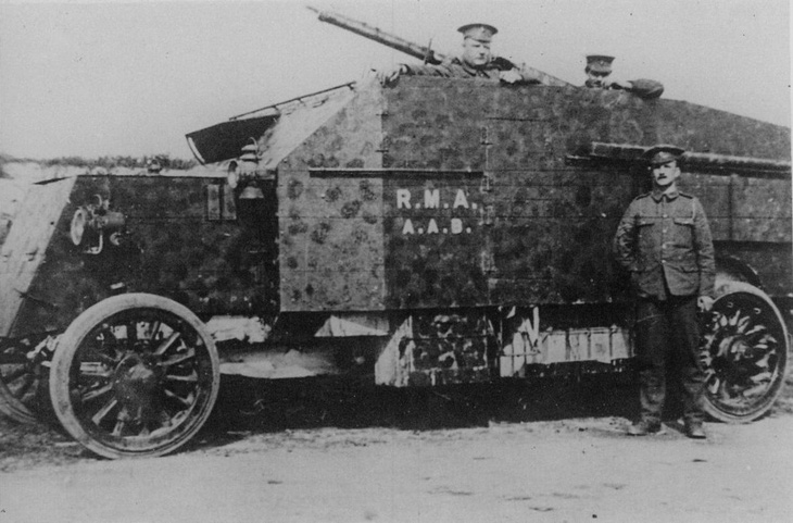 Xe bọc thép phòng không của Anh năm 1914 - Ảnh: Tank.Afv